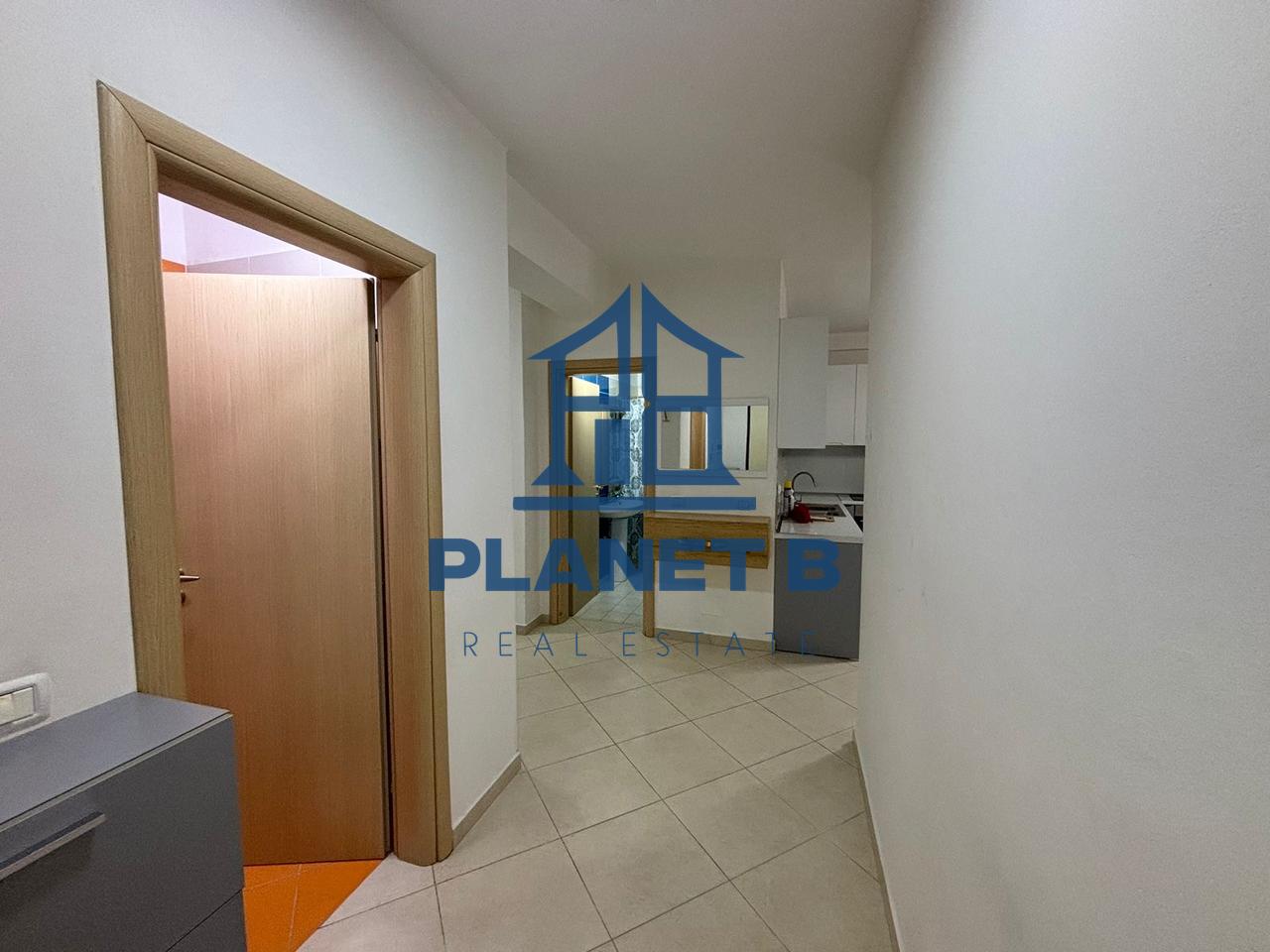 APARTAMENT 2+1+2 Tualete ME QERA TEK ISH- KOMBINATI,VLORË