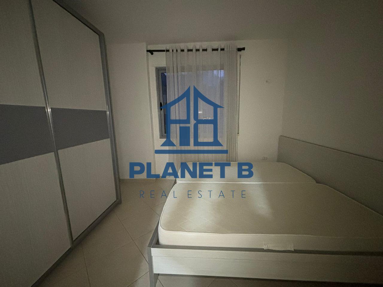 APARTAMENT 2+1+2 Tualete ME QERA TEK ISH- KOMBINATI,VLORË