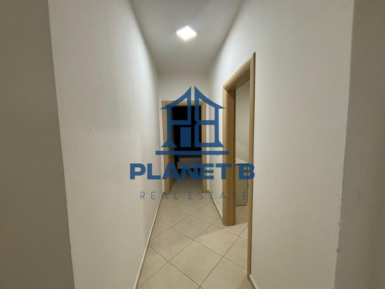 APARTAMENT 2+1+2 Tualete ME QERA TEK ISH- KOMBINATI,VLORË