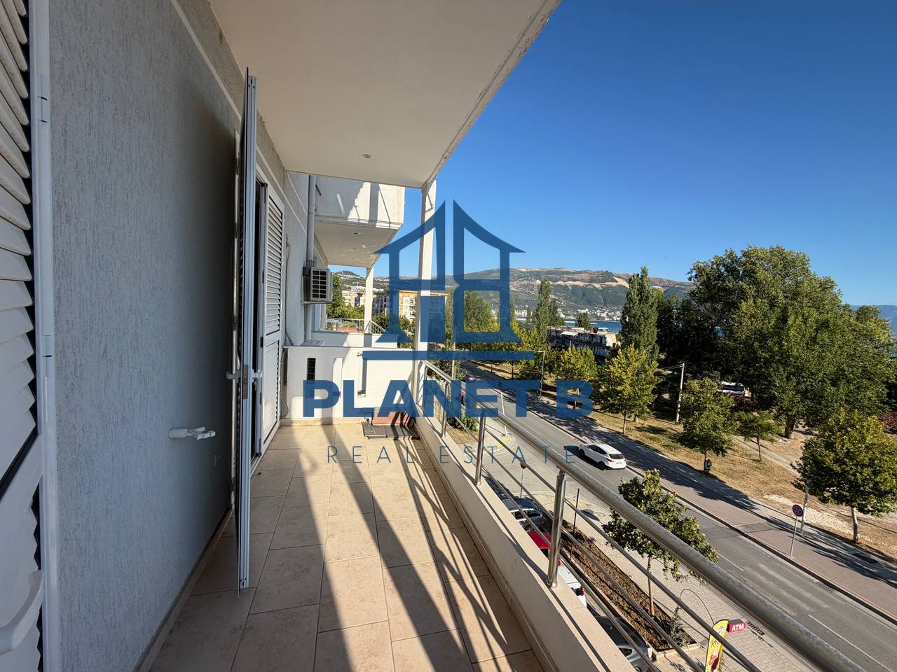 Appartamento di lusso in affitto a Vlorë