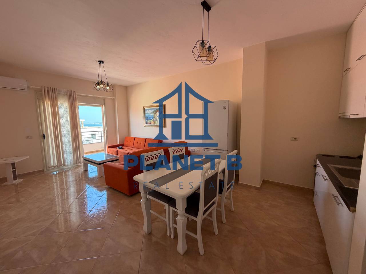 STUDIO IN VENDITA CON VISTA MARE A UJI I FTOHTE, VLORË