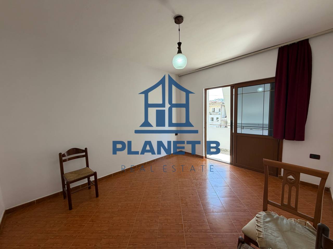 Jepet me Qera Afatgjatë Apartament 1+1