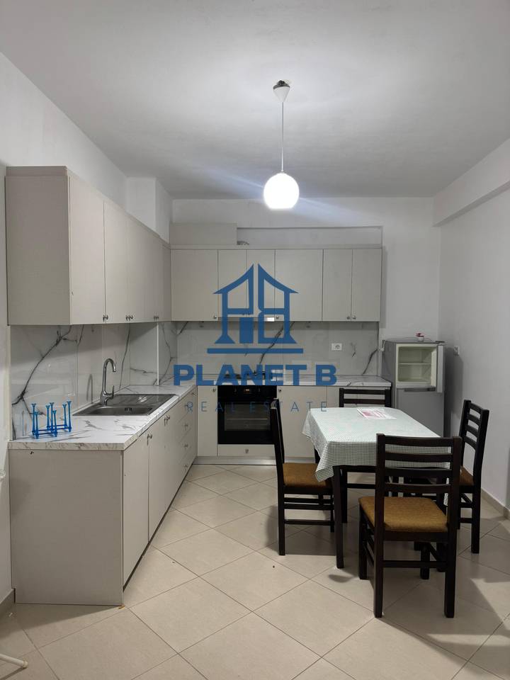 Apartament 2+1 me qira – Vlorë