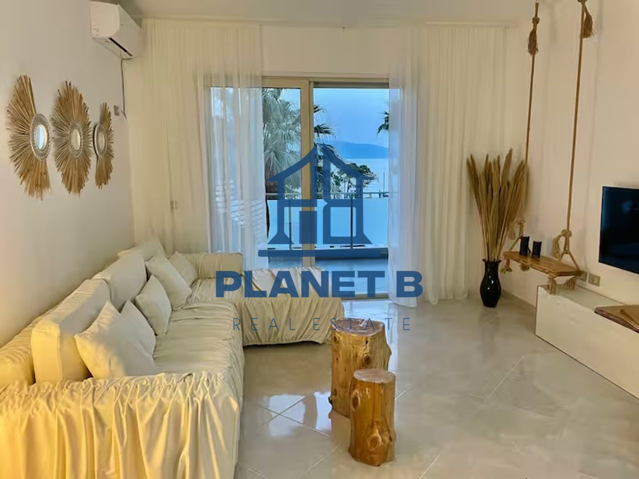 Luxury 2+1 Apartment with Sea View – First Line Lungomare