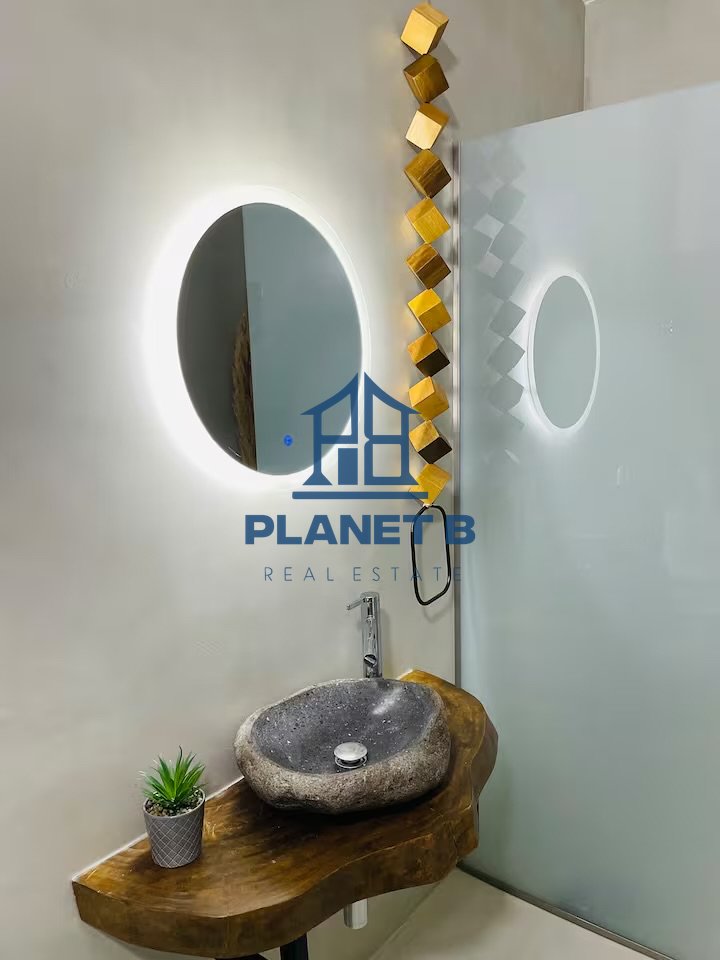 Luxury 2+1 Apartment with Sea View – First Line Lungomare