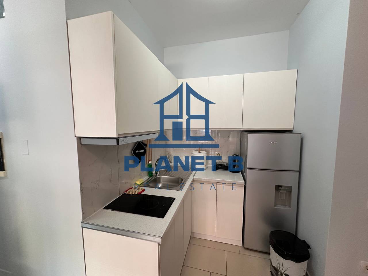 Shitet Apartament 2+1 Tek Uji i Ftohtë,Vlorë