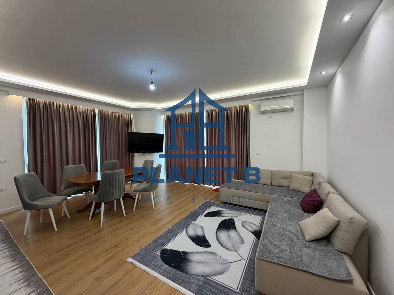 Jepet me qera Apartamenti 2+1+2 Tualete në Skelë,Vlorë