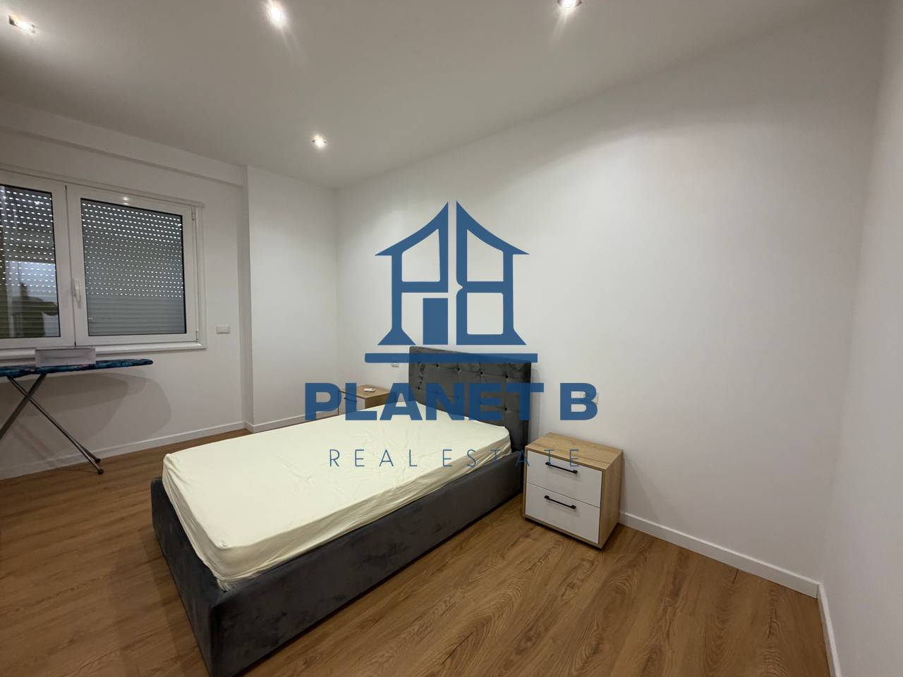 Jepet me qera Apartamenti 2+1+2 Tualete në Skelë,Vlorë