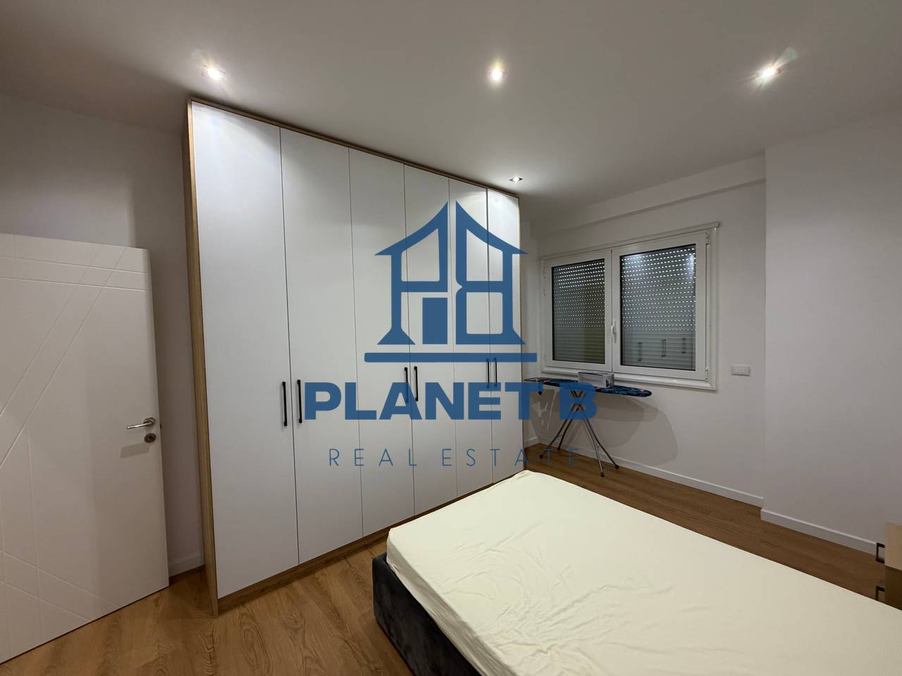 Jepet me qera Apartamenti 2+1+2 Tualete në Skelë,Vlorë