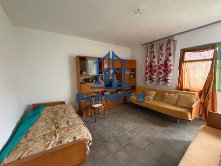 Shitet Apartamenti 1+1 tek Posta e Çoles në Vlorë
