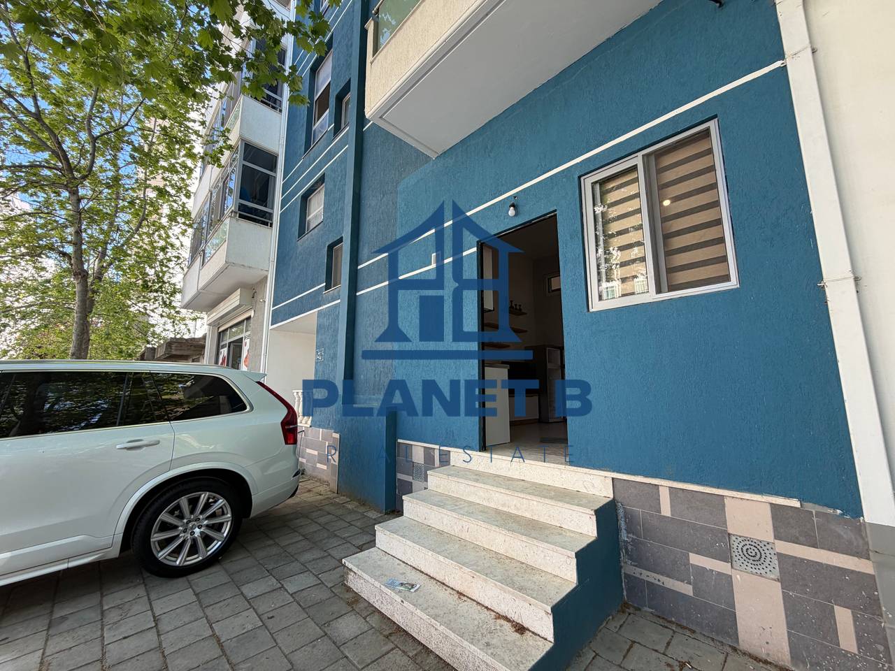 AFFITTASI APPARTAMENTO 2+1 – KOMBINATI I PESHKUT