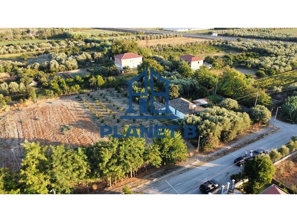 TOKË NË SHITJE – NOVOSELË, VLORË