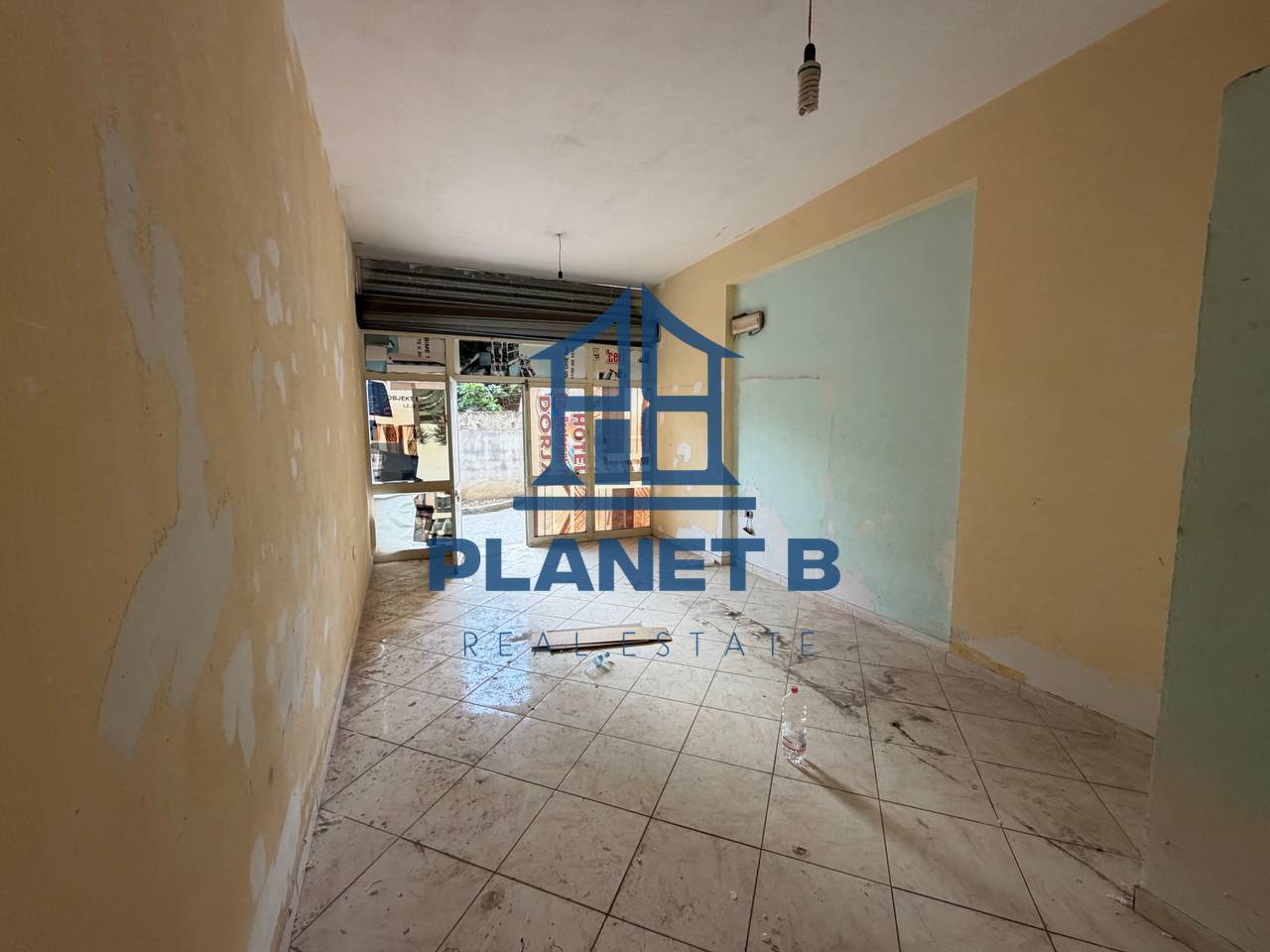 SHITEN 2 DYQANE OKAZION Prane Gjimnazit “Halim Xhelo”, Vlore