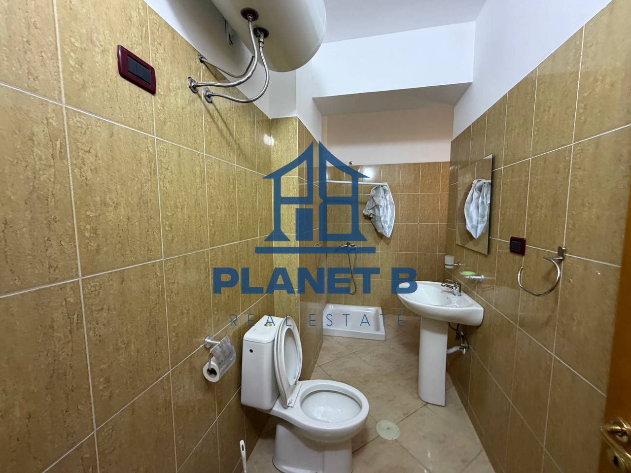 For Rent: 1+1 Apartment at the Officers' House in Vlora