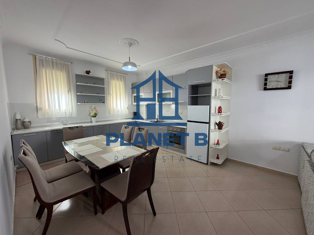 🏡 2+1 APARTMENT FOR RENT – LUNGOMARE, VLORA 🌊