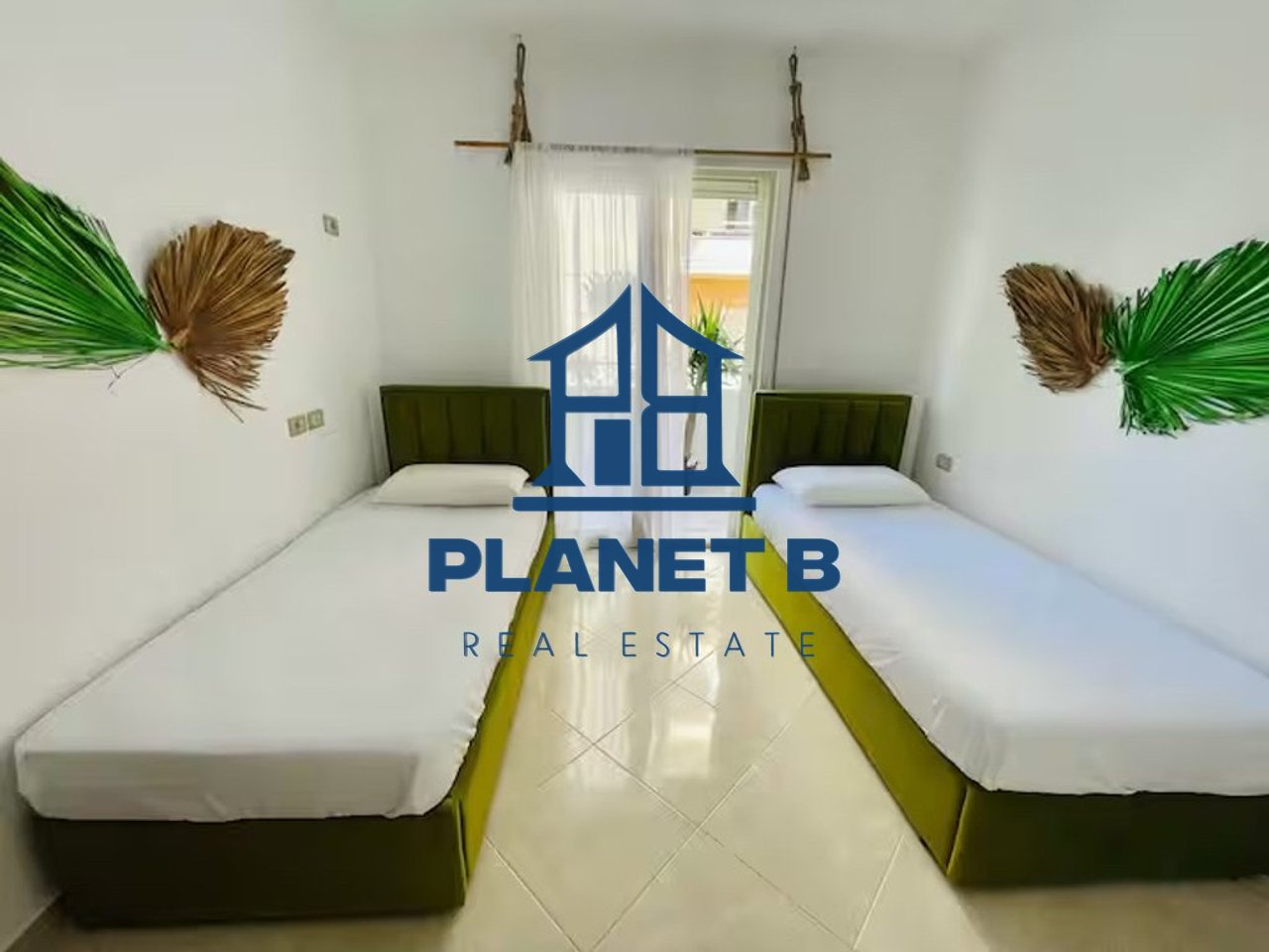 Apartament luksoz 2+1 me pamje nga deti – Linja e parë Lungomare