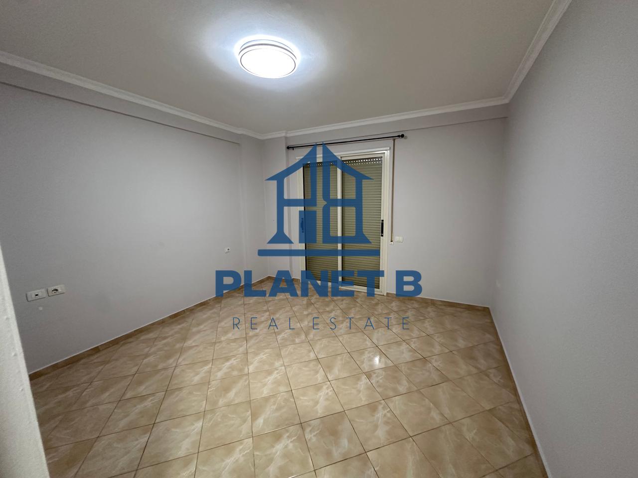 Apartment 2+1+2 at Cipaj Street in Vlore