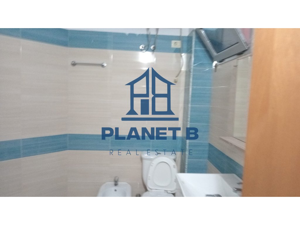Shitet Apartamenti 1+1 tek Rruga e Çipajve në Vlorë