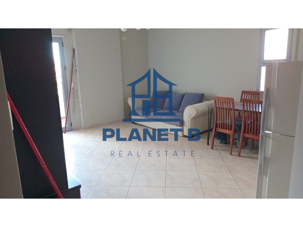 Shitet Apartamenti 1+1 tek Rruga e Çipajve në Vlorë