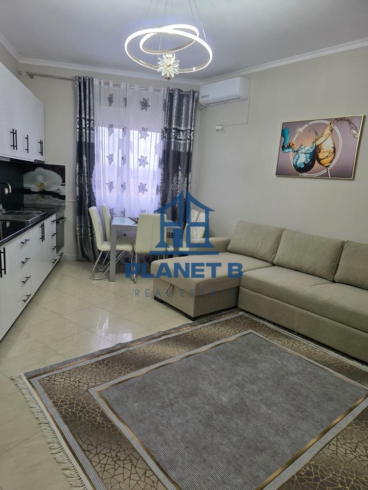 Affittasi Appartamento 2+1 A Vola, Vlora