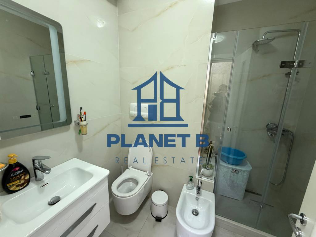 Jepet Apartamenti 2+1 me Qera tek Aleksandria,Vlorë