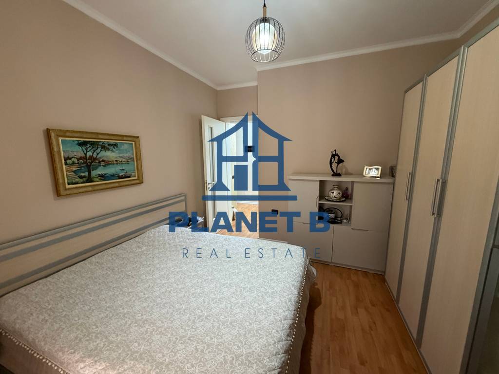 Jepet Apartamenti 2+1 me Qera tek Aleksandria,Vlorë