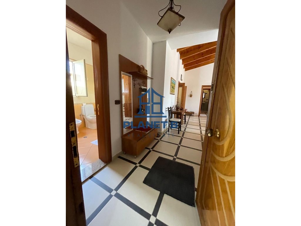 🏠 PAPAFINGO ME QIRA – VLORË