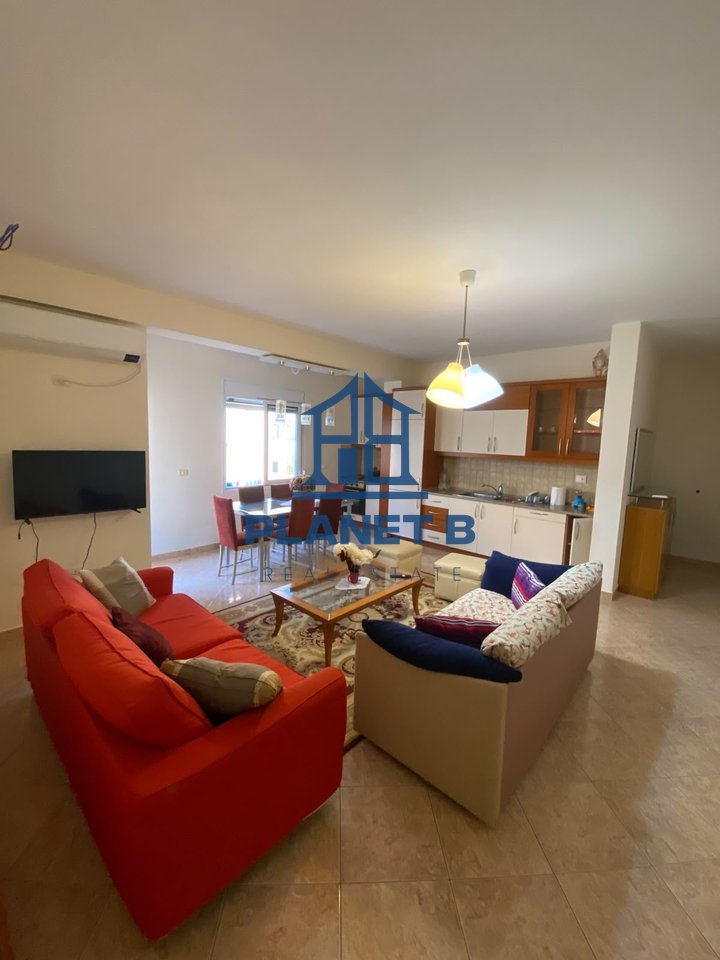 FOR RENT 2+1 APARTMENT – FIRST LINE, LUNGOMARE, VLORA