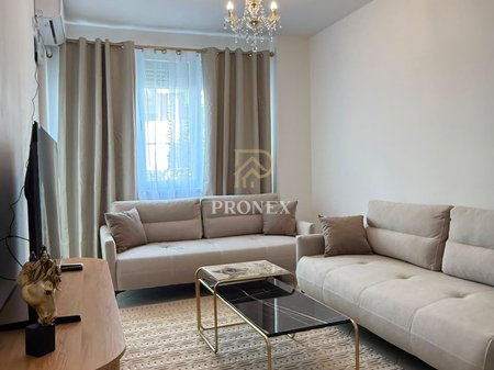 Apartament 2+1 me qira tek Kompleksi Magnet, 21 Dhjetori