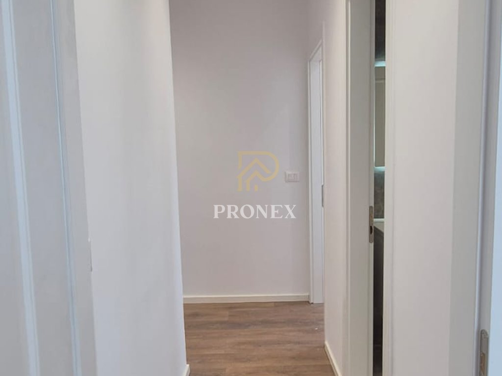 Shitet apartament 2+1 prane Rruges Irfan Tomini