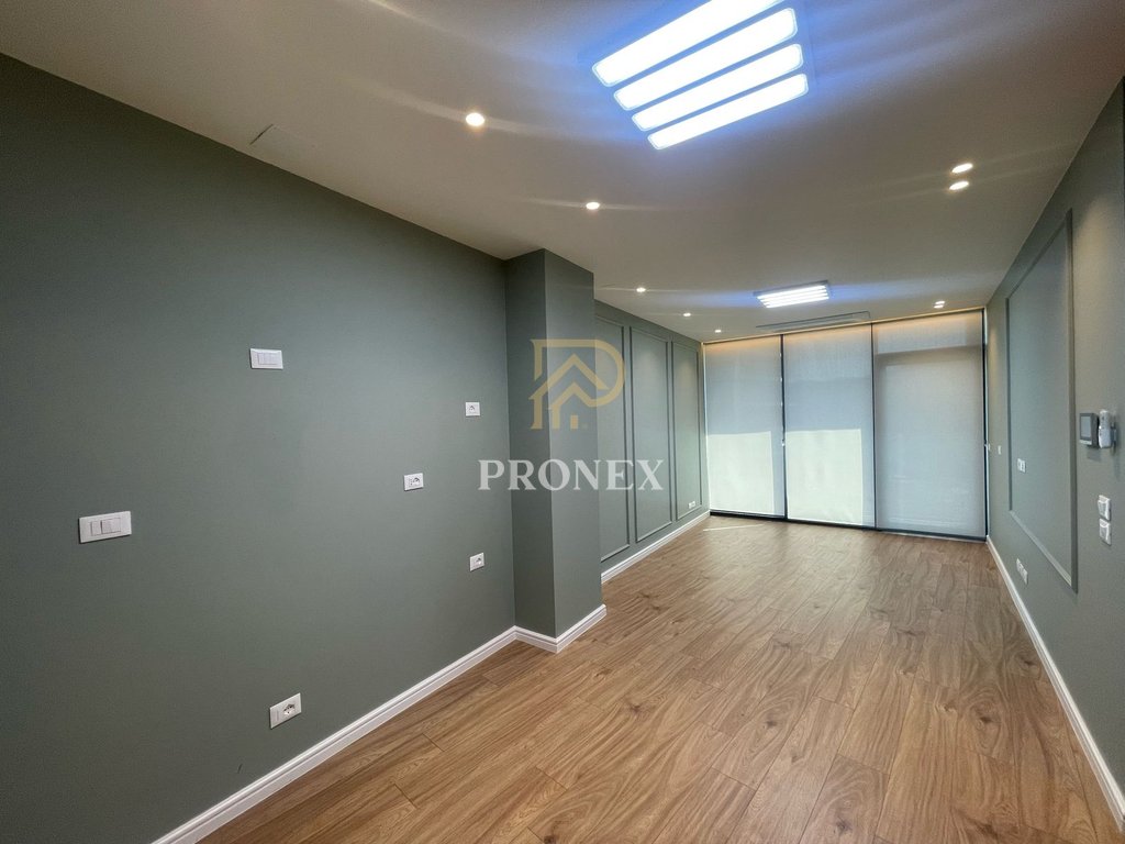 Zyre 2+1 me qira tek Lake View Residence