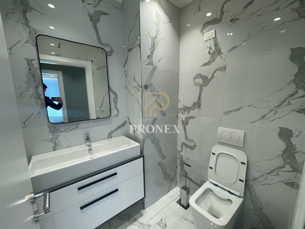 Zyre 2+1 me qira tek Lake View Residence