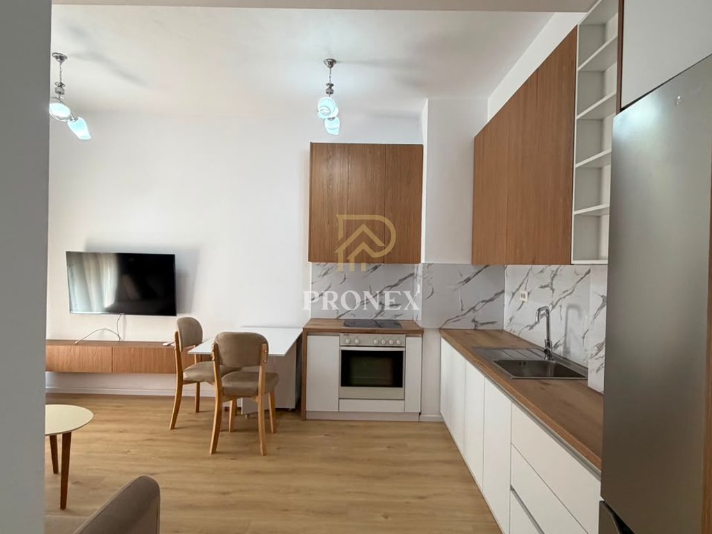 Apartament 1+1+parkim me qira ne Ali Dem