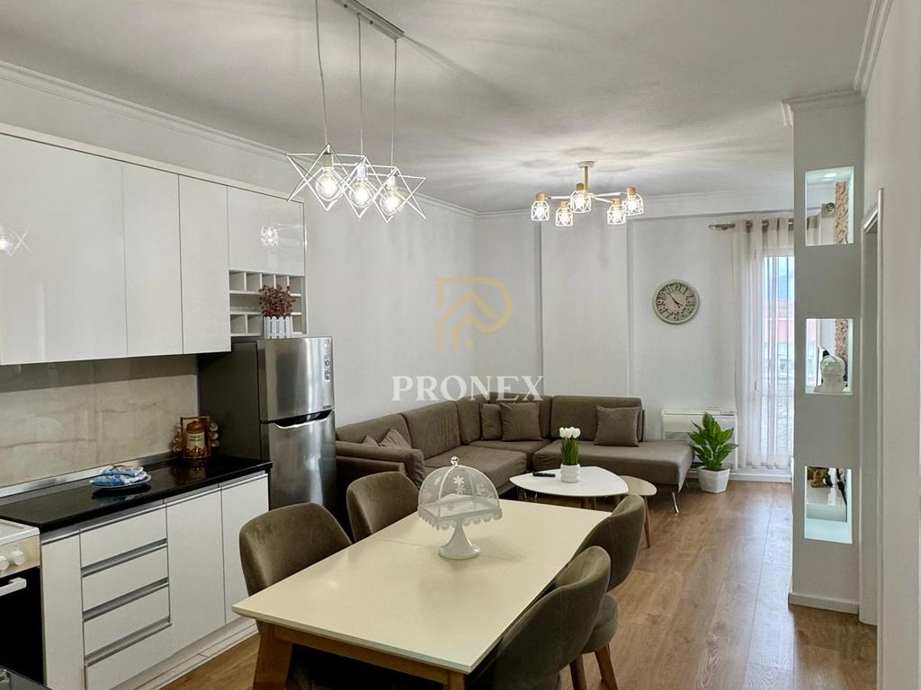 Apartament me qera 2+1 tek Fusha e Aviacionit