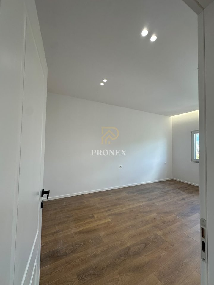Apartment 1+1 for sale on Bardhyl Street