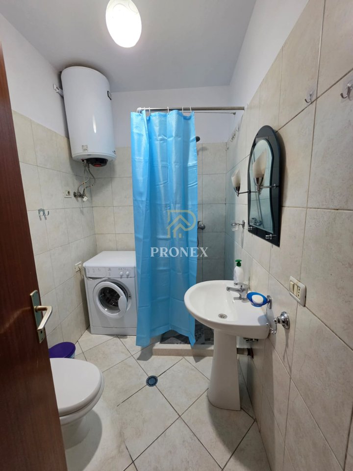 Apartament 1+1, me qira, Bulevardi Zogu i Parë,  45,000 lekë