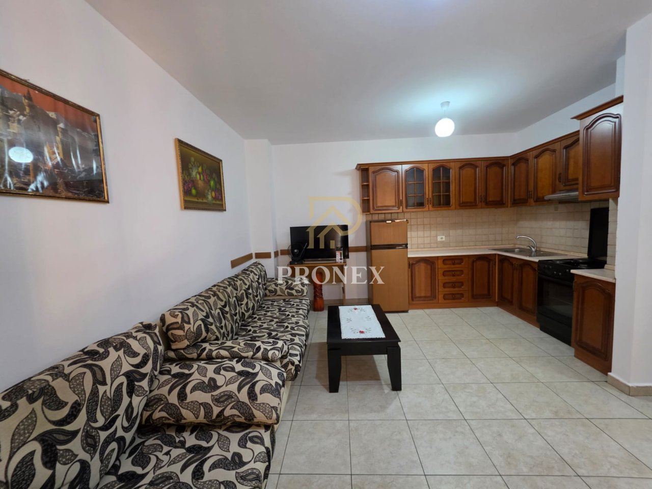 Apartament 1+1, me qira, Bulevardi Zogu i Parë,  45,000 lekë
