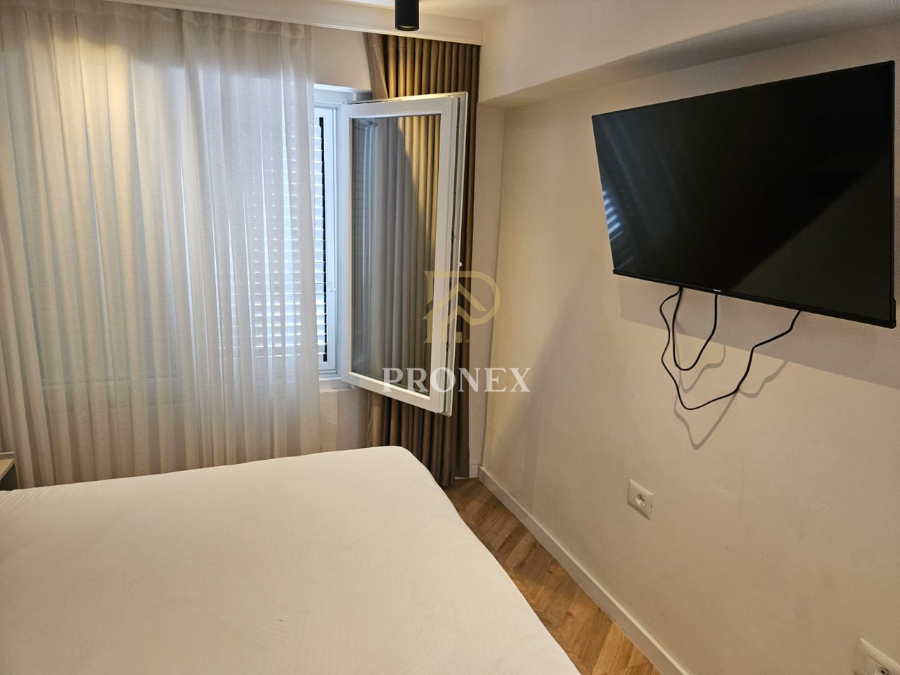 Appartamento 2+1, in affitto, Tirana, - € 700