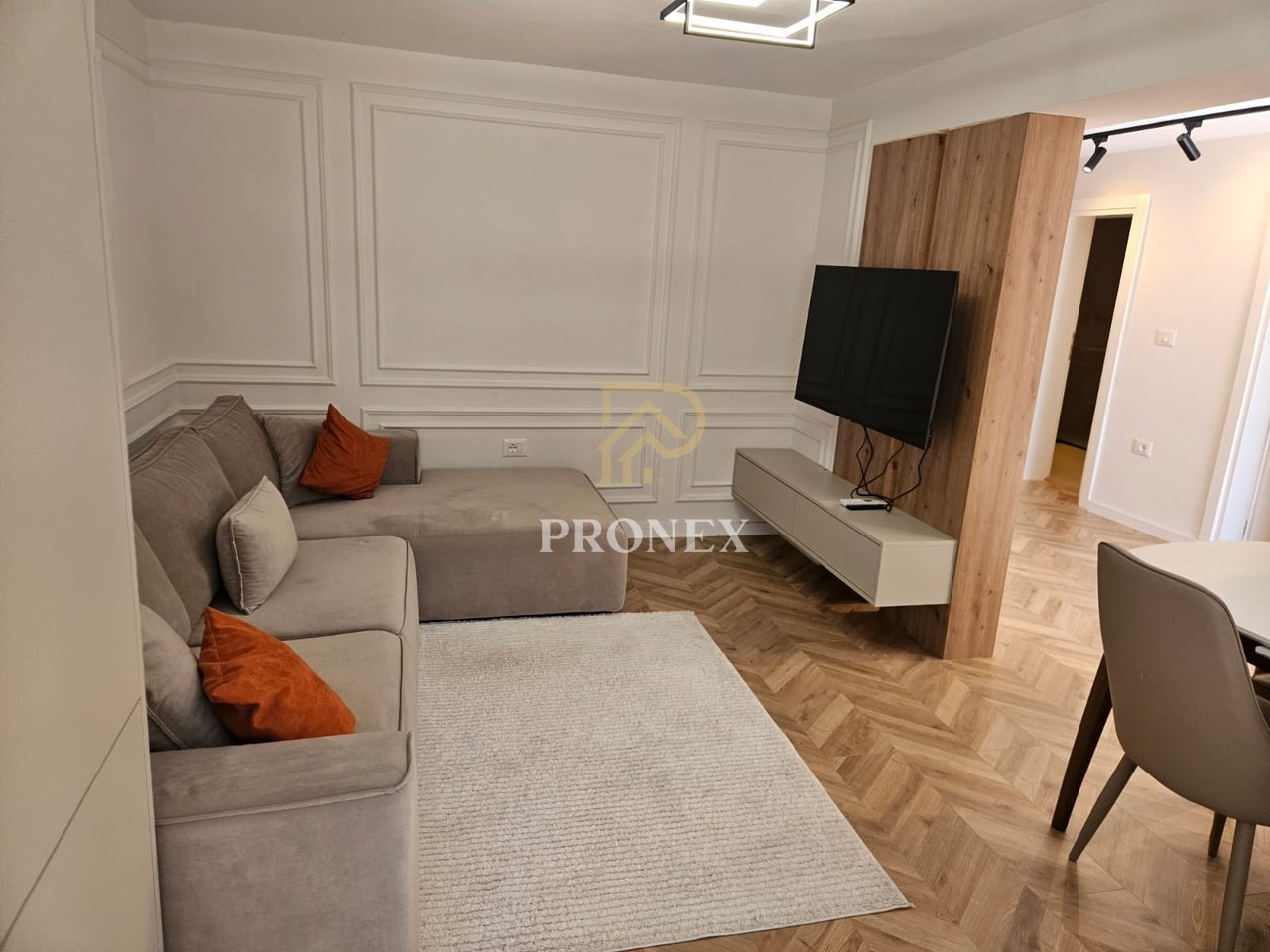 Appartamento 2+1, in affitto, Tirana, - € 700
