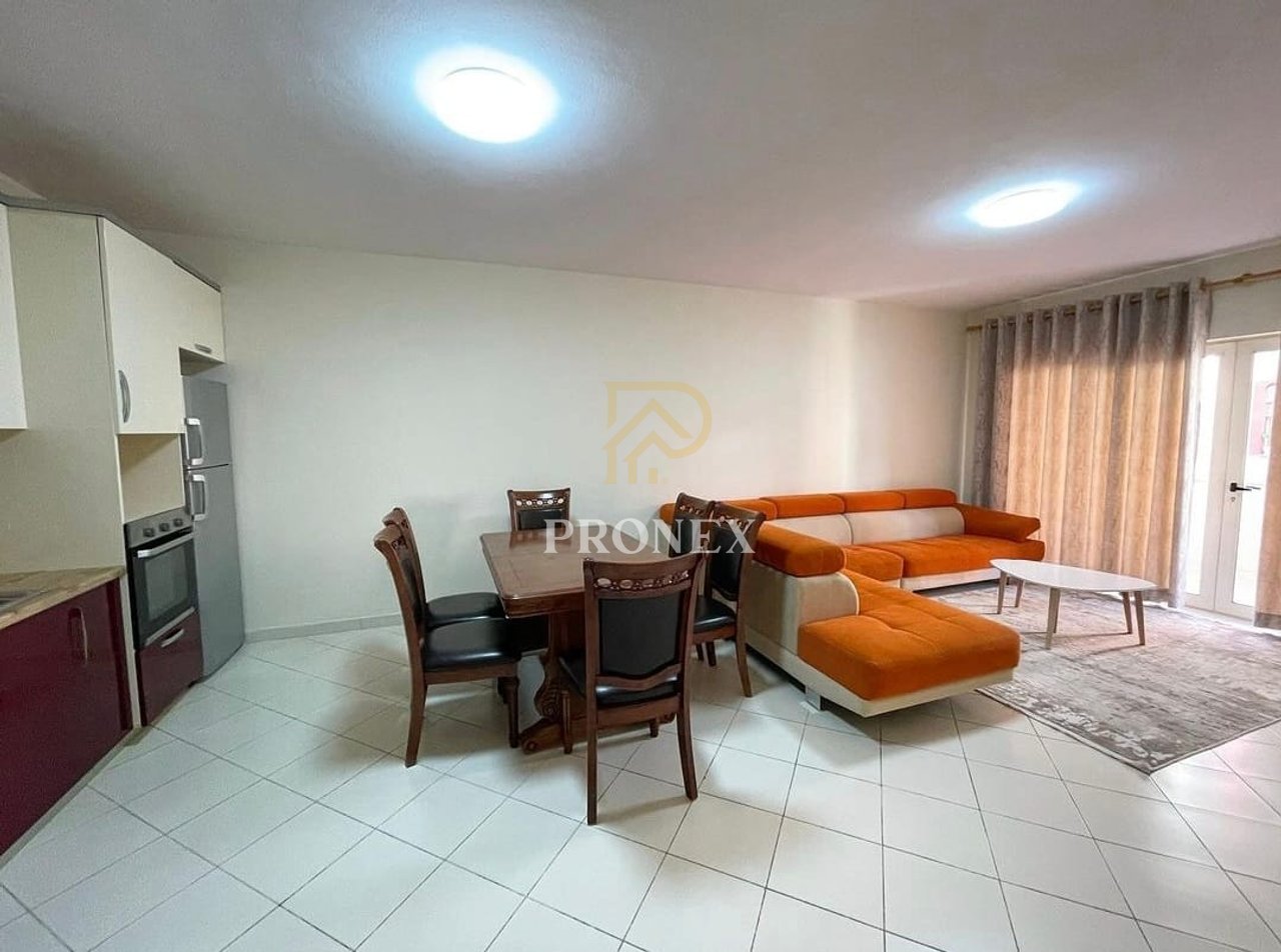 Apartament, 2+1+2, për qera në zonën e Astiri, Tirana - 60,000 lekë
