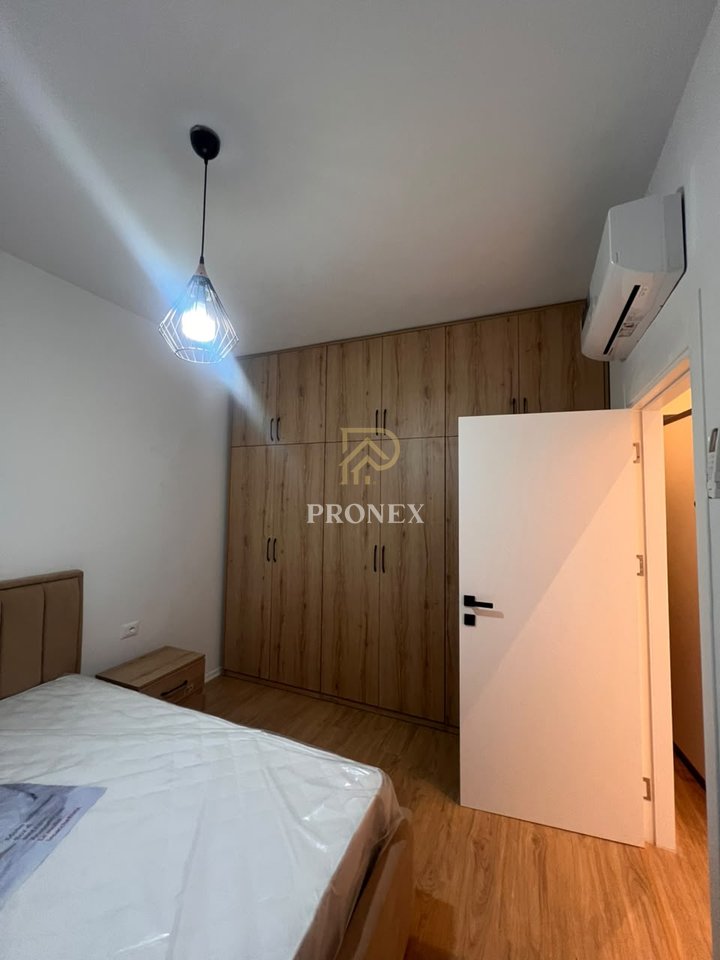 Apartment for rent 1+1 at Zogu I Boulevard