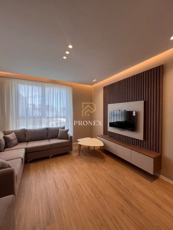 Apartment for rent 1+1 at Zogu I Boulevard