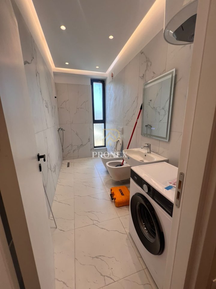 Apartment for rent 1+1 at Zogu I Boulevard