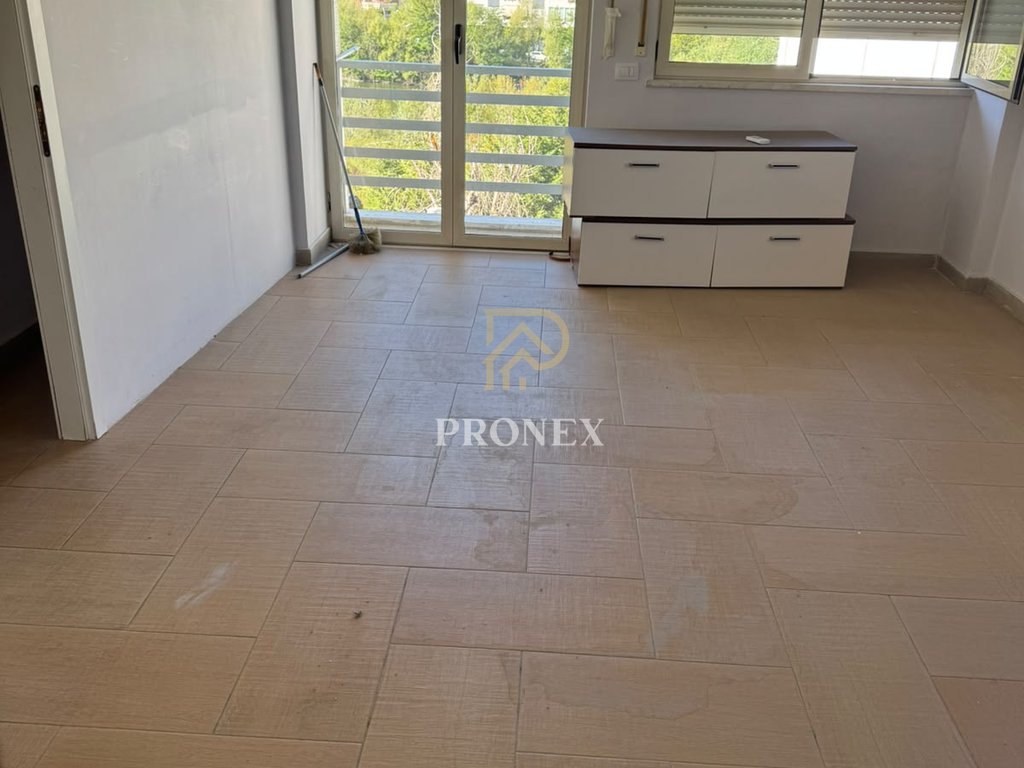 Apartament, 2+1, me qira, per zyre ose banim, Liqeni i Thatë, - 60.000 Leke
