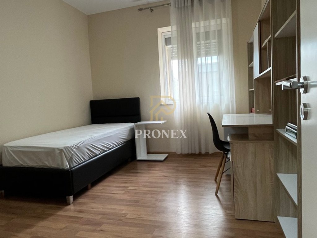 Apartament me qera 2+1 tek Rruga e Durresit