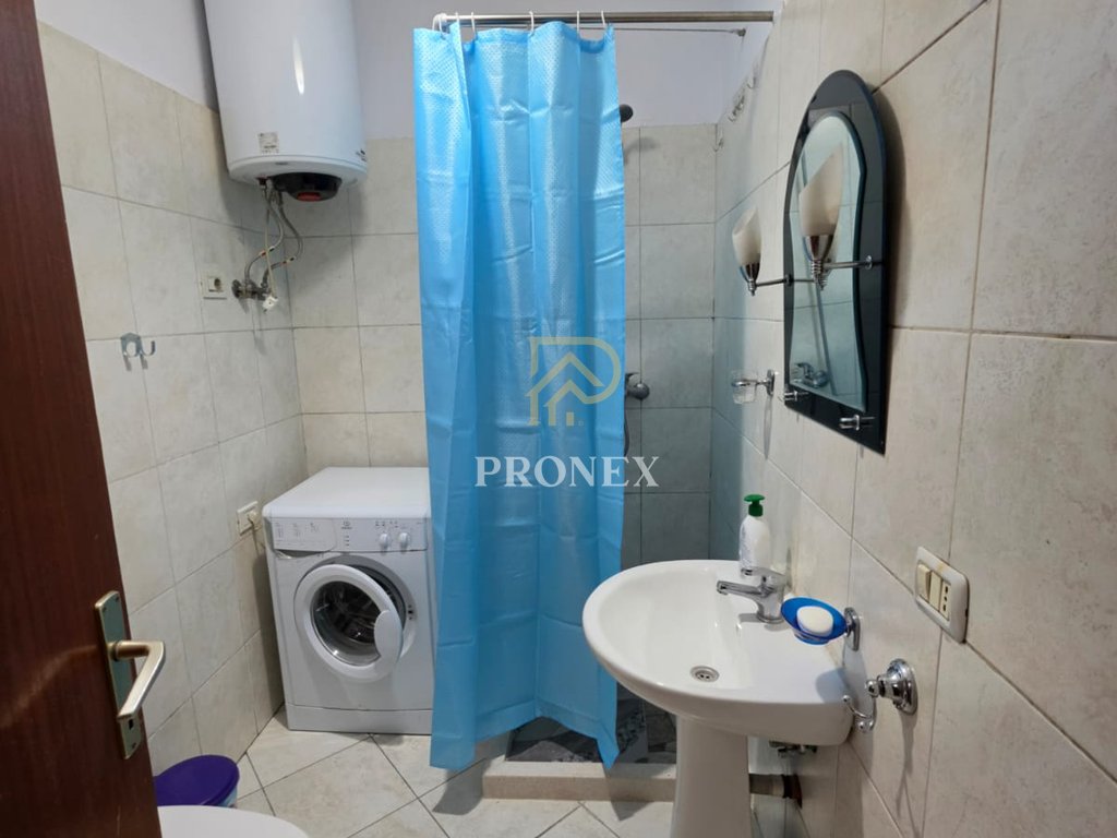 Apartament 1+1, me qira, Bulevardi Zogu i Parë,  45,000 lekë