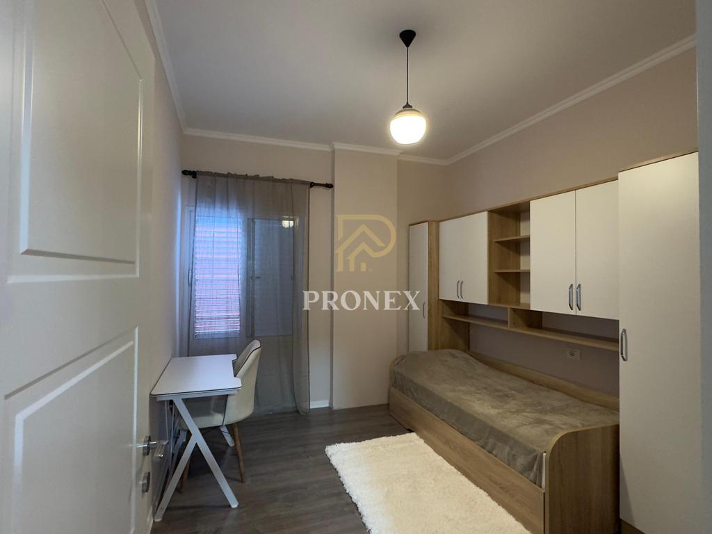 Apartament, 2+1+2, me qira, Liqeni i Tiranës - 90,000 lekë