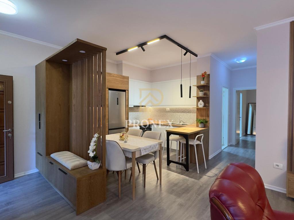 Apartament, 2+1+2, me qira, Liqeni i Tiranës - 90,000 lekë