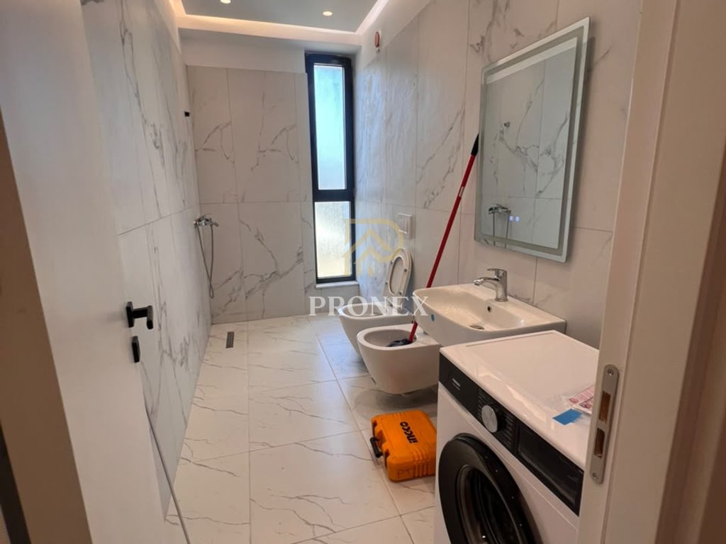 Apartament me qera 1+1 tek Bulevardi Zogu I