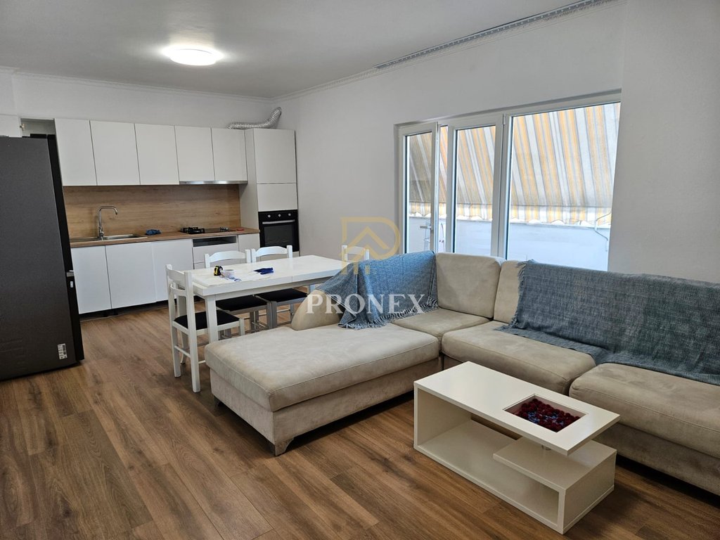 Apartament 2+1, me qira, 21 Dhjetori, Tirana - 80,000 lekë